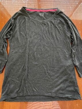 Calvin Klein performance women top 3/4 sleeve gray Size M